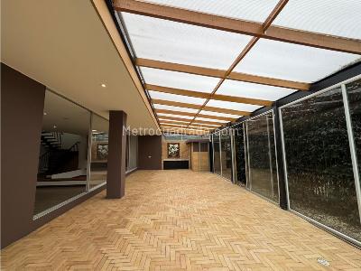 Casa de 5 alcobas en venta en Chuntame, Cajicá, 264 m² · foto 9 de 20