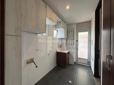 Casa de 5 alcobas en venta en Chuntame, Cajicá, 264 m² · foto 15 de 20