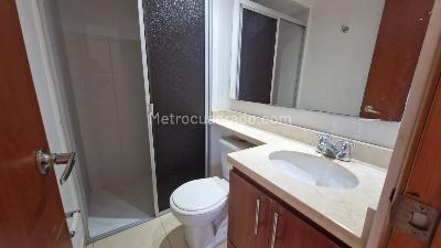Apartamento de 3 alcobas en venta en Belen Loma De Los Bernal, Medellín, 70 m² · foto 14 de 16