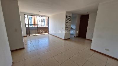Apartamento de 3 alcobas en venta en Belen Loma De Los Bernal, Medellín, 70 m² · foto 2 de 16