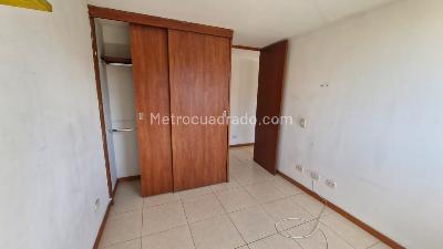Apartamento de 3 alcobas en venta en Belen Loma De Los Bernal, Medellín, 70 m² · foto 10 de 16