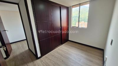 Apartamento en venta en Belen Loma De Los Bernal, Medellín · foto 4 de 15