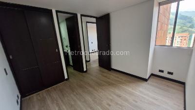 Apartamento en venta en Belen Loma De Los Bernal, Medellín · foto 5 de 15
