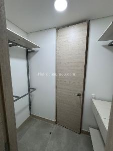 Apartamento de 2 alcobas en venta en Poblado Los Balsos, Medellín, 87 m² · foto 7 de 10