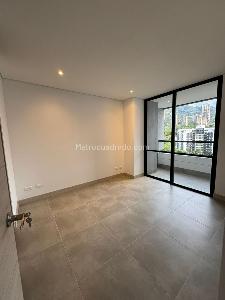 Apartamento de 2 alcobas en venta en Poblado Los Balsos, Medellín, 87 m² · foto 8 de 10
