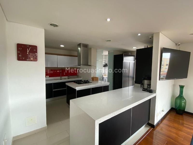 Piso – Bogotá, Santa Bárbara, Localidad Usaquén - Más