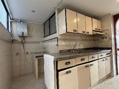 Apartamento en venta en Niza Norte, Bogotá · foto 8 de 18