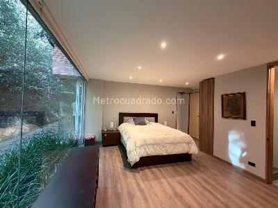 Apartamento de 4 alcobas en venta en Rosales Alto, Bogotá, 355 m² · foto 12 de 18