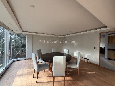 Apartamento de 4 alcobas en venta en Rosales Alto, Bogotá, 355 m² · foto 17 de 18
