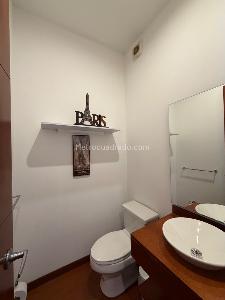 Apartaestudio en arriendo en Chico San Patricio, Bogotá · foto 6 de 10