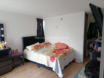 Apartamento de 3 alcobas en venta en Suba Turingia, Bogotá, 79 m² · foto 8 de 16