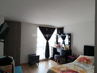 Apartamento de 3 alcobas en venta en Suba Turingia, Bogotá, 79 m² · foto 5 de 16