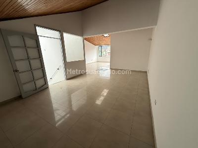Casa de 5 alcobas en venta en Zipaquira San Carlos, Zipaquirá, 392 m² · foto 10 de 17