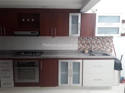 Casa de 4 alcobas en venta en Malibu Batan, Bogotá, 293 m² · foto 16 de 17
