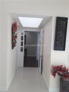 Casa de 4 alcobas en venta en Malibu Batan, Bogotá, 293 m² · foto 6 de 17