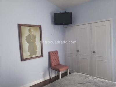 Casa de 4 alcobas en venta en Malibu Batan, Bogotá, 293 m² · foto 10 de 17