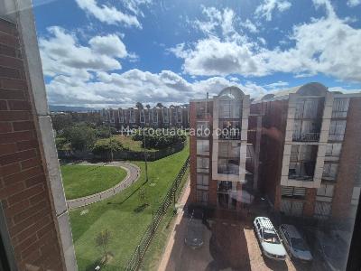 Apartamento de 4 alcobas en venta en Arces Azules, Bogotá, 100 m² · foto 3 de 19