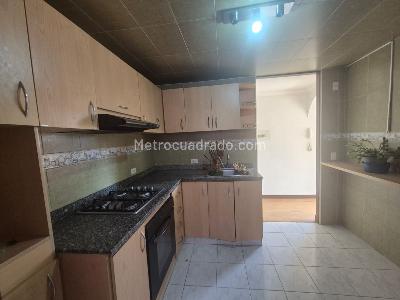 Apartamento de 4 alcobas en venta en Arces Azules, Bogotá, 100 m² · foto 4 de 19