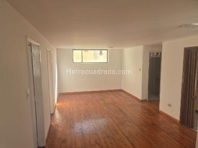 Apartamento en venta en Las Aguas, Bogotá · foto 3 de 15