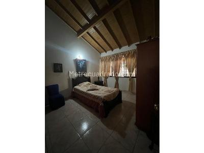 Casa de 5 alcobas en venta en Belen La Palma, Medellín, 300 m² · foto 15 de 20