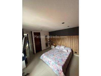 Apartamento en venta en Loma De Los Bernal, Medellín · foto 6 de 10