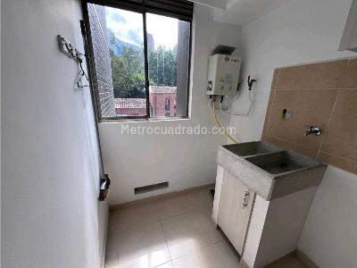 Apartamento de 3 alcobas en venta en El Poblado, Medellín, 78 m² · foto 7 de 20