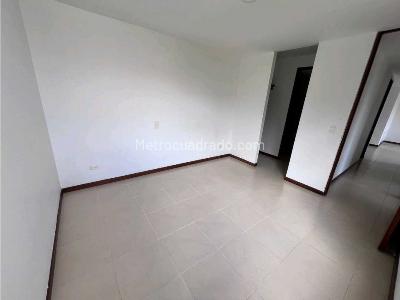 Apartamento de 3 alcobas en venta en El Poblado, Medellín, 78 m² · foto 16 de 20