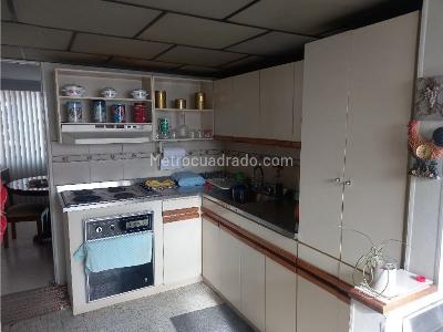 Apartamento de 3 alcobas en venta en Laureles, Medellín, 132 m² · foto 5 de 15