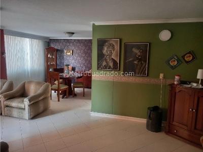 Apartamento de 3 alcobas en venta en Laureles, Medellín, 132 m² · foto 6 de 15