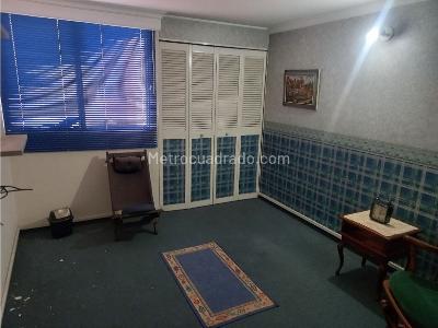 Apartamento de 3 alcobas en venta en Laureles, Medellín, 132 m² · foto 11 de 15