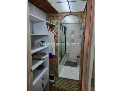 Apartamento de 3 alcobas en venta en Laureles, Medellín, 132 m² · foto 13 de 15