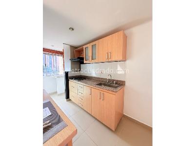Apartamento de 3 alcobas en venta en Loma De San Jose, Sabaneta, 70 m² · foto 4 de 17