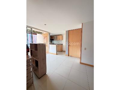 Apartamento de 3 alcobas en venta en Loma De San Jose, Sabaneta, 70 m² · foto 8 de 17