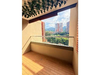 Apartamento de 3 alcobas en venta en Loma De San Jose, Sabaneta, 70 m² · foto 16 de 17
