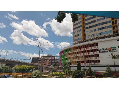 Apartamento de 3 alcobas en venta en Laureles, Medellín, 55 m² · foto 18 de 19