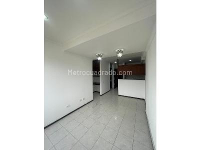 Apartamento de 3 alcobas en venta en Laureles, Medellín, 55 m² · foto 2 de 19