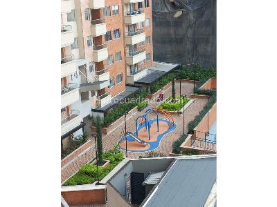 Apartamento de 3 alcobas en venta en Asdesillas, Sabaneta, 72 m² · foto 9 de 11
