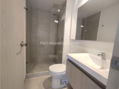 Apartamento de 2 alcobas en venta en Av, Envigado, 72 m² · foto 12 de 15