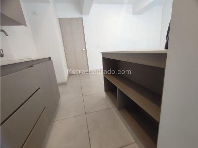 Apartamento de 2 alcobas en venta en Av, Envigado, 72 m² · foto 14 de 15
