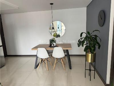 Apartamento de 3 alcobas en venta en Avesmaria, Sabaneta, 70 m² · foto 3 de 19
