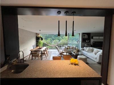 Apartamento de 2 alcobas en venta en San Lucas, Medellín, 218 m² · foto 2 de 13
