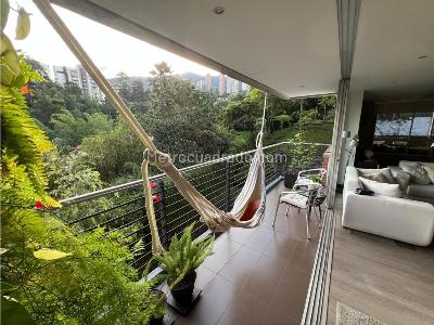 Apartamento de 2 alcobas en venta en San Lucas, Medellín, 218 m² · foto 9 de 13