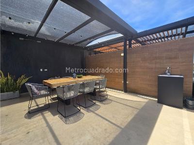 Apartamento en venta en Altos Del Poblado, Medellín · foto 6 de 18