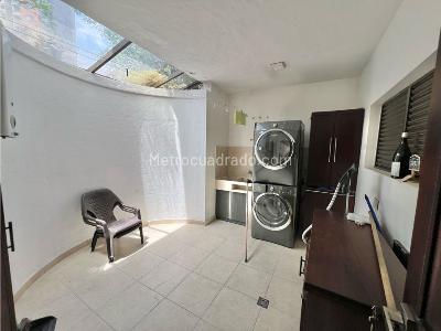 Casa de 3 alcobas en venta en El Carmelo, Sabaneta, 350 m² · foto 6 de 20