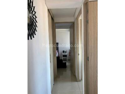 Apartamento de 3 alcobas en venta en Parque, Itagüí, 70 m² · foto 5 de 19