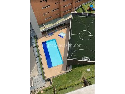 Apartamento de 3 alcobas en venta en Parque De Las Chimeneas, Itagüí, 63 m² · foto 3 de 15