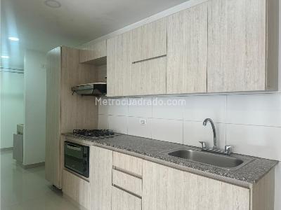 Apartamento de 3 alcobas en venta en Parque De Las Chimeneas, Itagüí, 63 m² · foto 5 de 15
