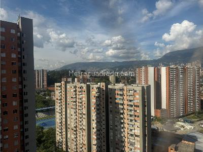 Apartamento de 3 alcobas en venta en Parque De Las Chimeneas, Itagüí, 63 m² · foto 6 de 15