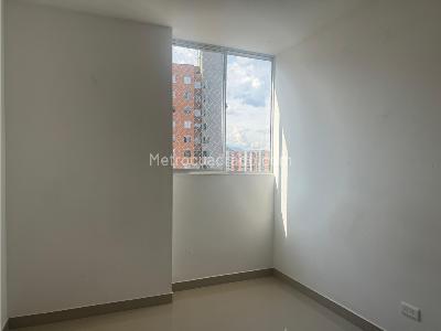 Apartamento de 3 alcobas en venta en Parque De Las Chimeneas, Itagüí, 63 m² · foto 11 de 15