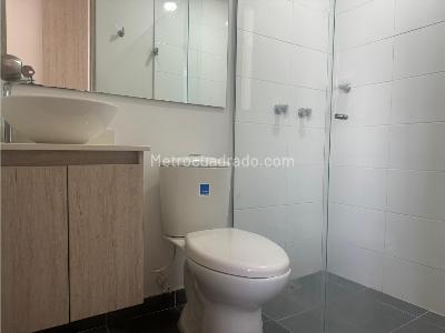 Apartamento de 3 alcobas en venta en Parque De Las Chimeneas, Itagüí, 63 m² · foto 12 de 15